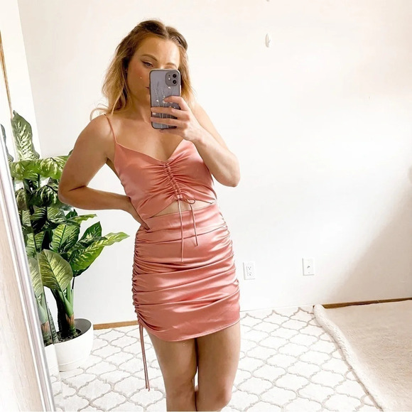 Zara Satin Like Cut Out Draped Ruched Mini Dress Peach Pink Sz S - Picture 1 of 8